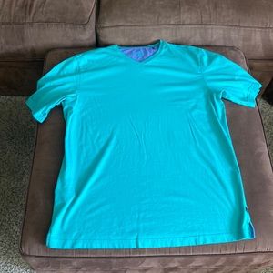 Men’s Tommy Bahama T-shirt sized large.